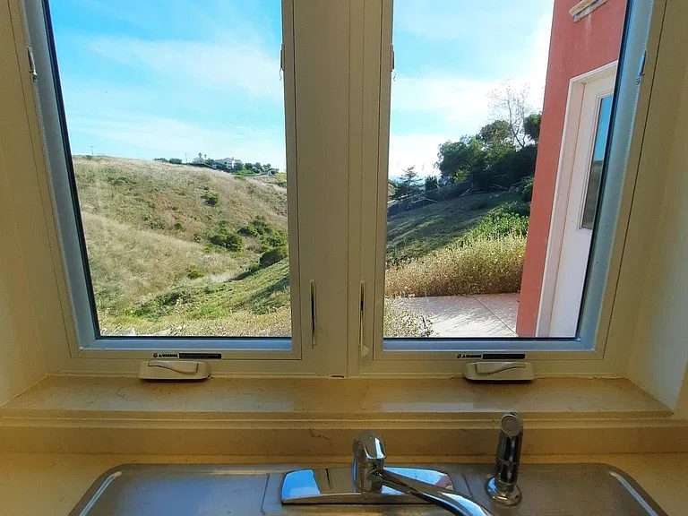 5906 Kanan Dume Rd — Photo 10