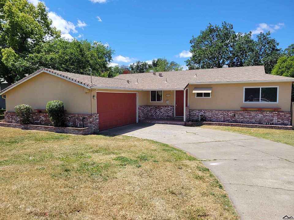 1st image of 820 Poplar Dr