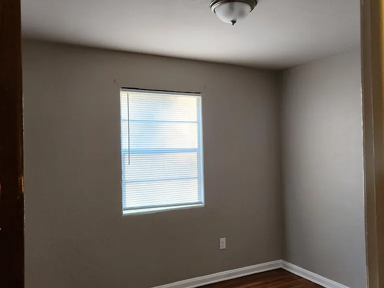 Unit Photo