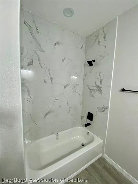 3 bed, 2.0 bath, 1300 sqft, $1,650 — Photo 4