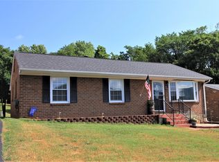 472 2nd St, Buchanan, VA 24066