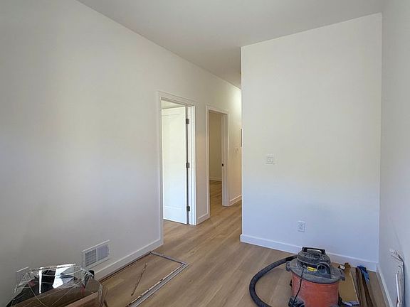 2nd image of 643-645 10th Ave