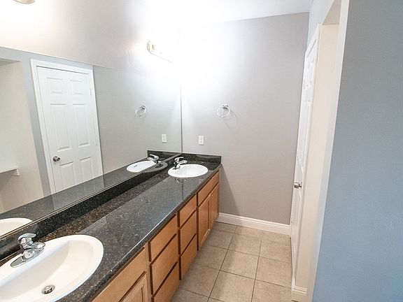 4th image of 6120 Decena Dr Unit 204