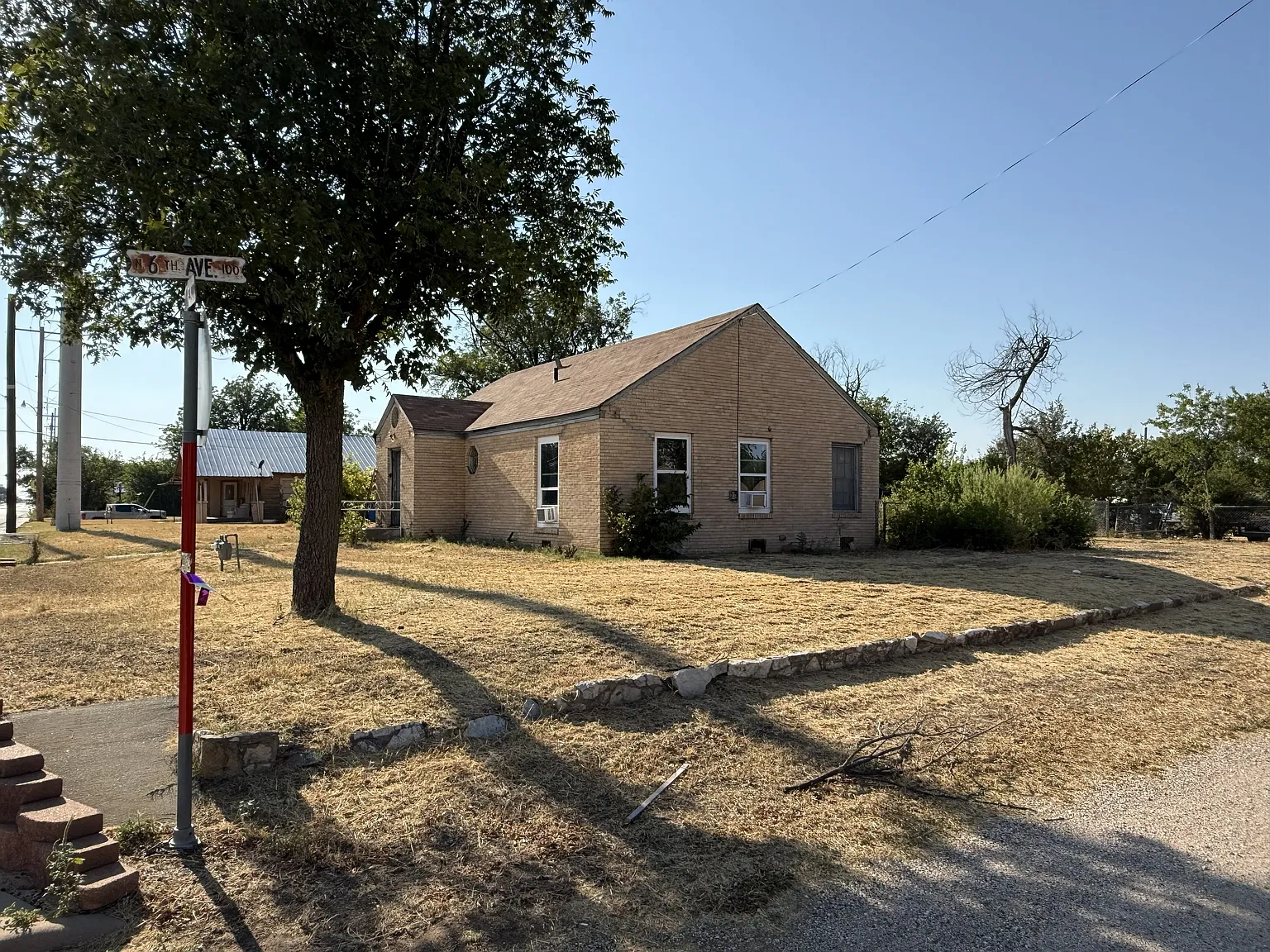 3 bed, 1520 sqft, $2,500 — Photo 2
