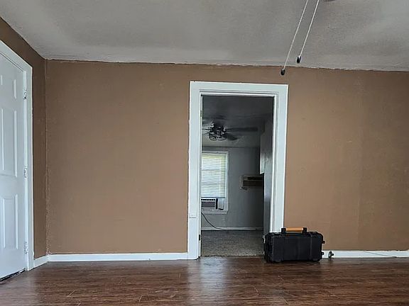 4th image of 10127 Alfred Ln