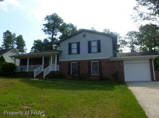2054 Loganberry Dr, Fayetteville, NC 28304