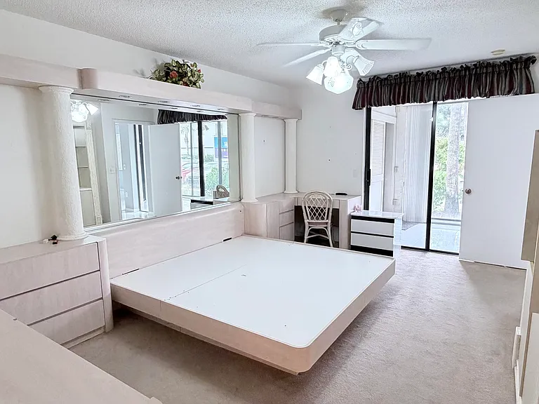 5136 Floria Dr #G — Photo 11