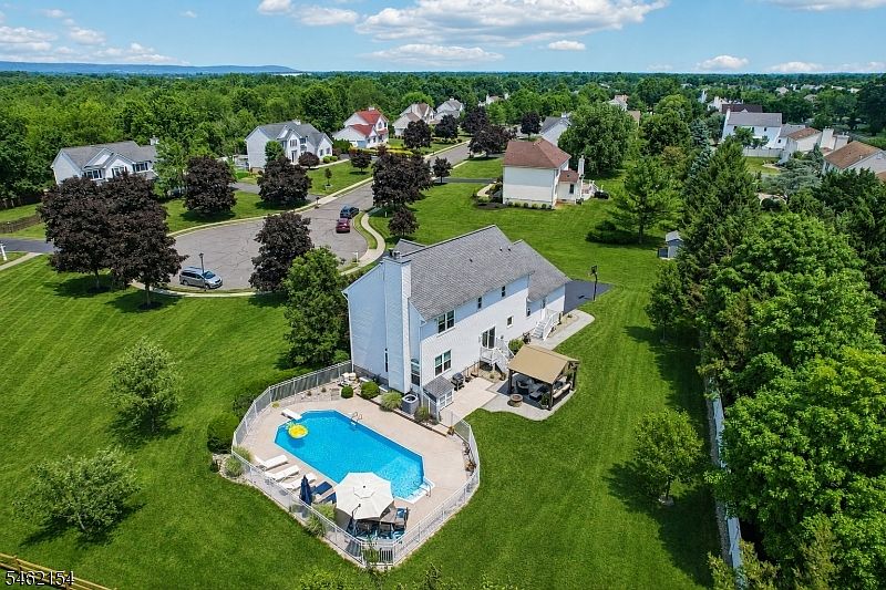 1st image of 33 Hughey Ln