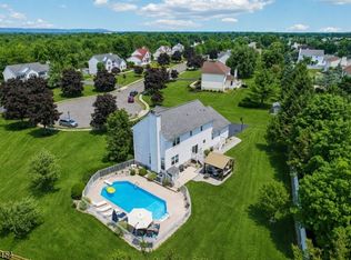 33 Hughey Ln, Hillsborough, NJ 08844