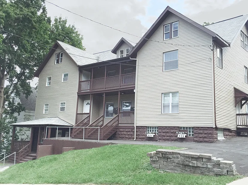 105 Comstock Ave