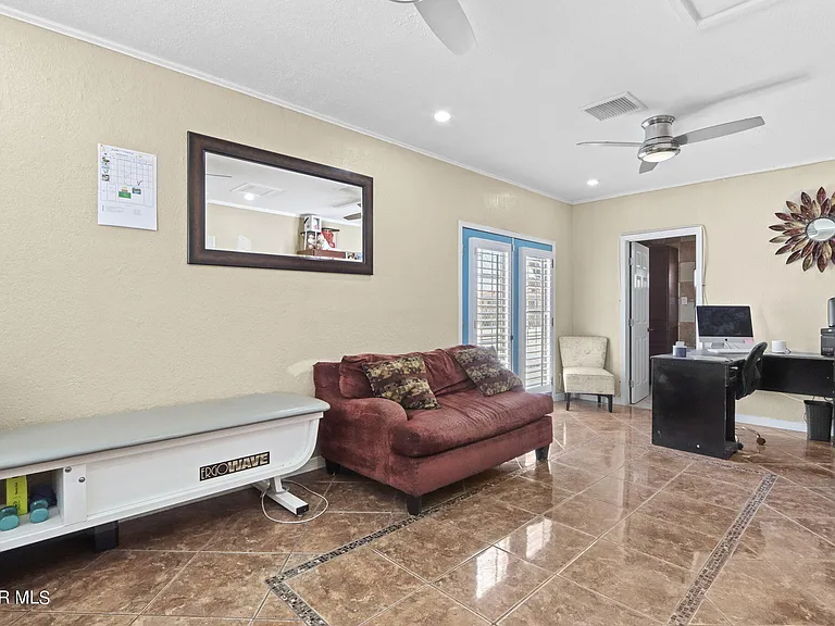 359 Mary Jeanne Ln — Photo 16