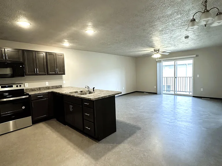 Heritage Townhomes and Apartments — Photo 52