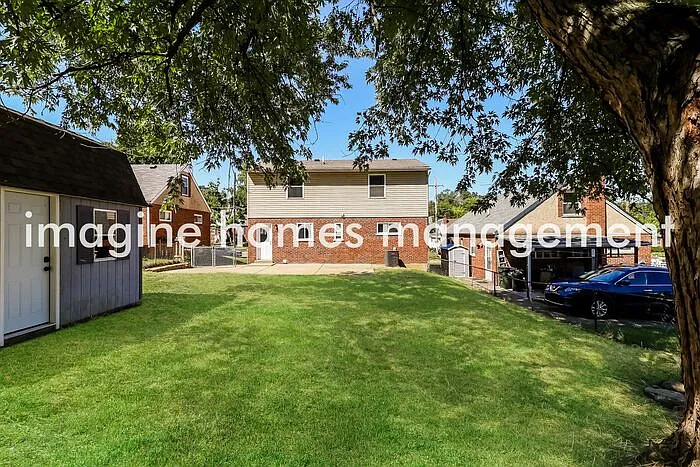 1688 Sanborn Dr — Photo 14
