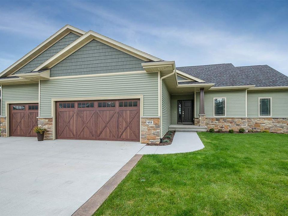 1st image of 955 Olive Ct