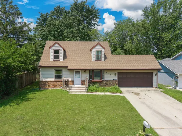 301 Columbia Dr, Normal, IL 61761