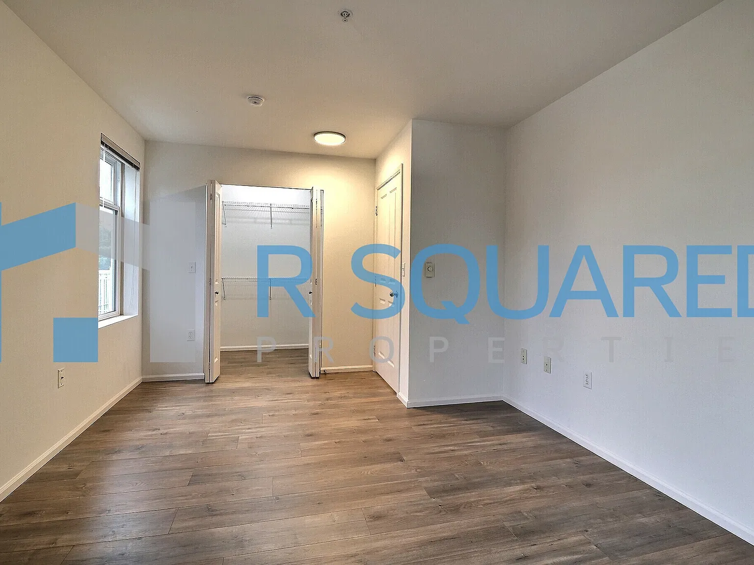 4332 9th Avenue Ne. B. Cnwp - B — Photo 3
