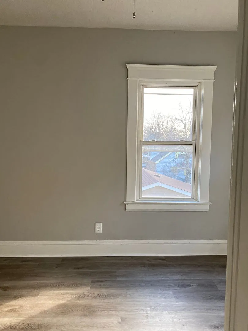 2031robinst — Photo 3