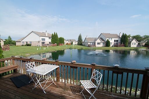 3rd image of 16 Iliad Dr