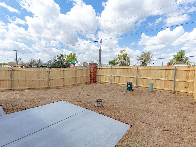 2324 SW 90th Pl — Photo 16