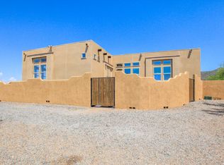 40305 N New River Rd, Phoenix, AZ 85086