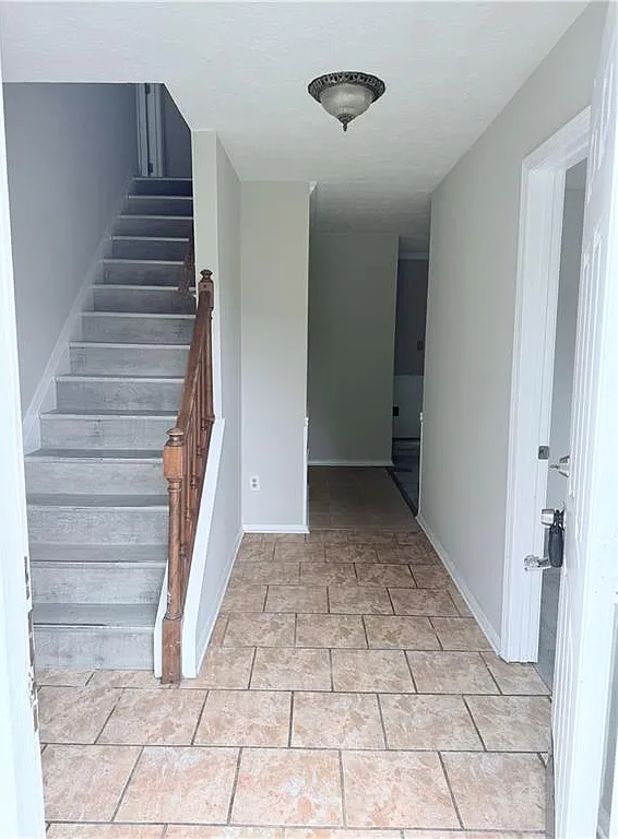 5 bed, 3.0 bath, 1632 sqft, $2,450 — Photo 4