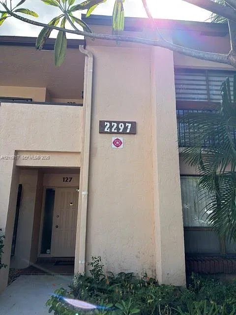 Meadowridge Condo — Photo 2