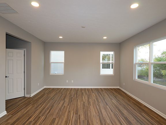 3rd image of 6024 Medina Spirit Dr