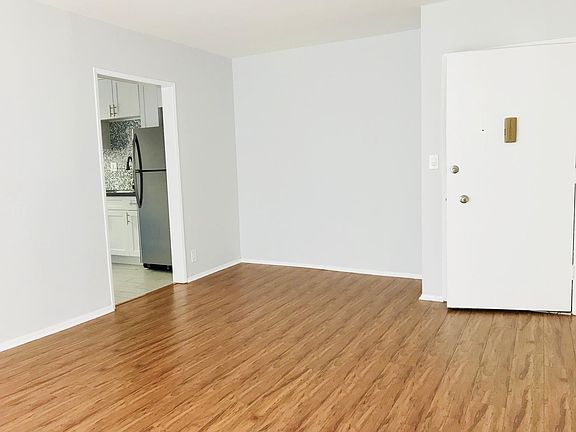 4th image of 1641 N Poinsettia Pl APT 5