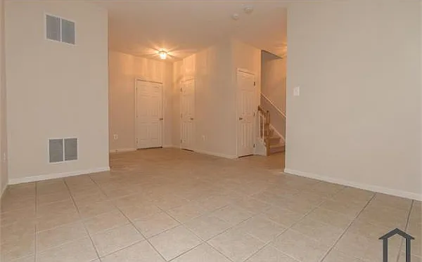 504 Redland Blvd — Photo 8