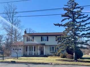 26 Henry St, Orangeburg, NY