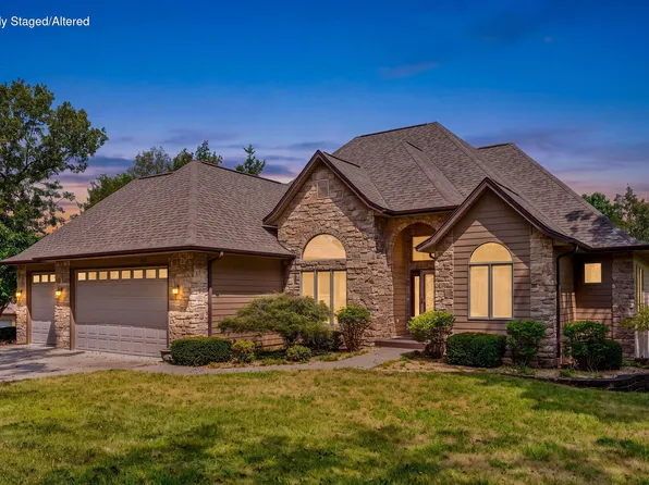 555 Lost Acres Boulevard, Lampe, MO 65681