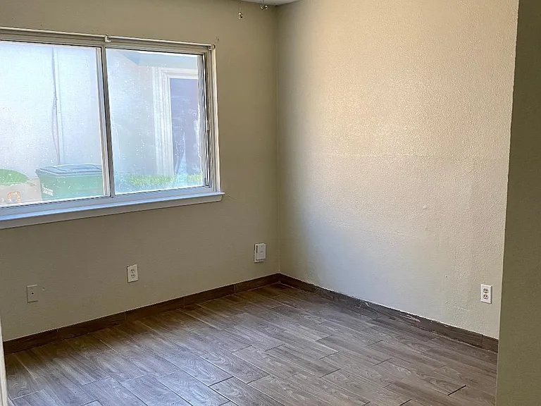 6022 Ridge Glade St — Photo 11