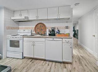 631 8th St NE APT B, Washington, DC 20002