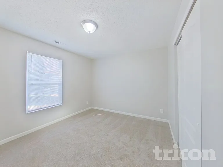 5104 Mintvale Dr — Photo 12