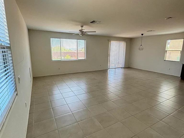2155 W Apatite St — Photo 8