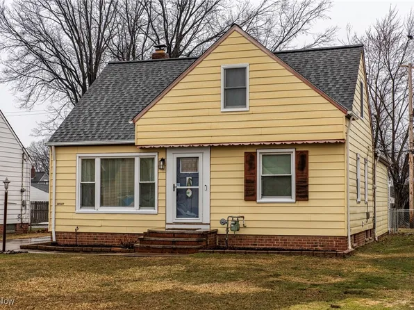 30307 Fern Dr, Willowick, OH 44095