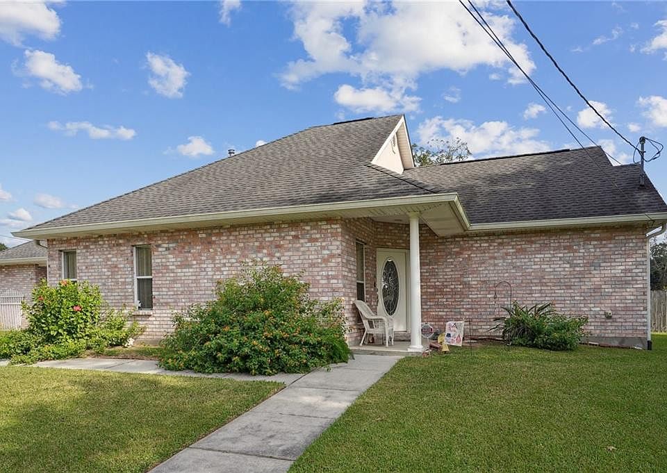 1st image of 106 Tiemaker Rd