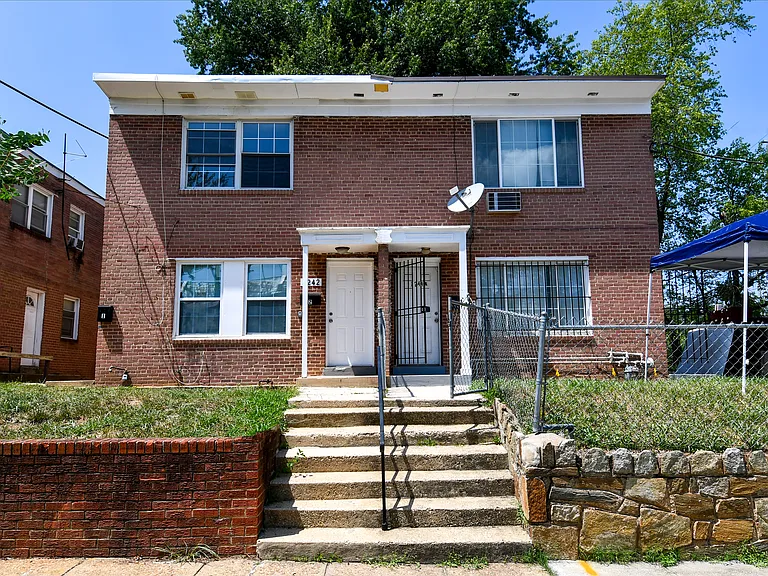 1242 Savannah Pl SE #2 — Photo 2