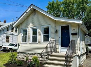 24 Barber St, Windsor, CT 06095