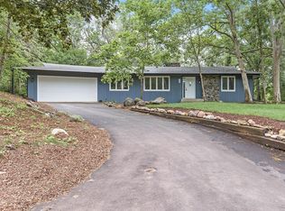 135 Sabra Ct, Apple Valley, MN 55124