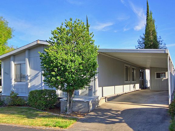 2nd image of 6860 Lake Cove Ln #1105