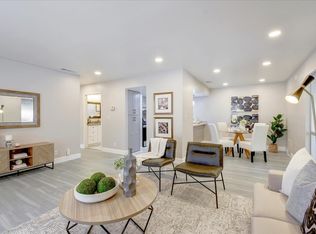 210 E Red Oak Dr E, Sunnyvale, CA 94086