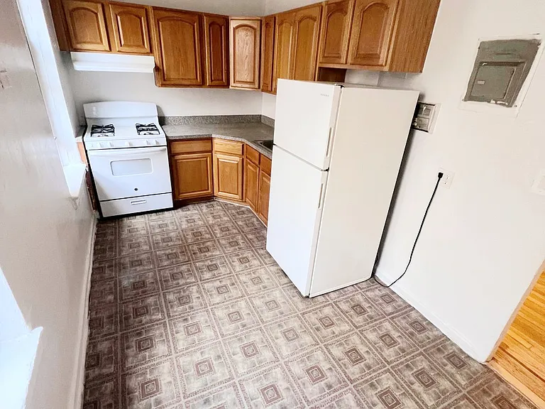 1375 Ocean Ave #5C — Photo 1