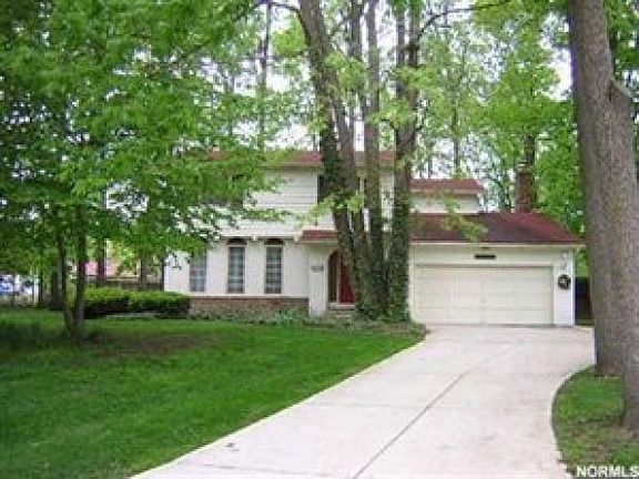 3rd image of 112 Hickory Hollow Dr