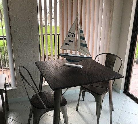 4th image of 142 Lake Dr #1