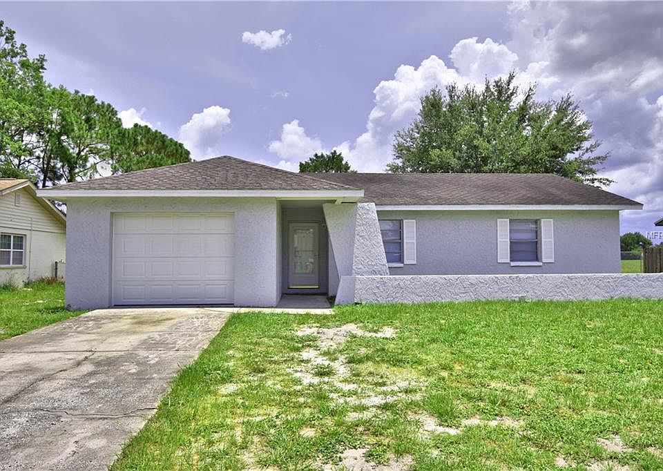 1st image of 818 Cinnamon Dr E