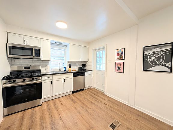 5th image of 1420 Swantek St
