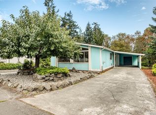 2052 Victoria Ave, Port Townsend, WA 98368