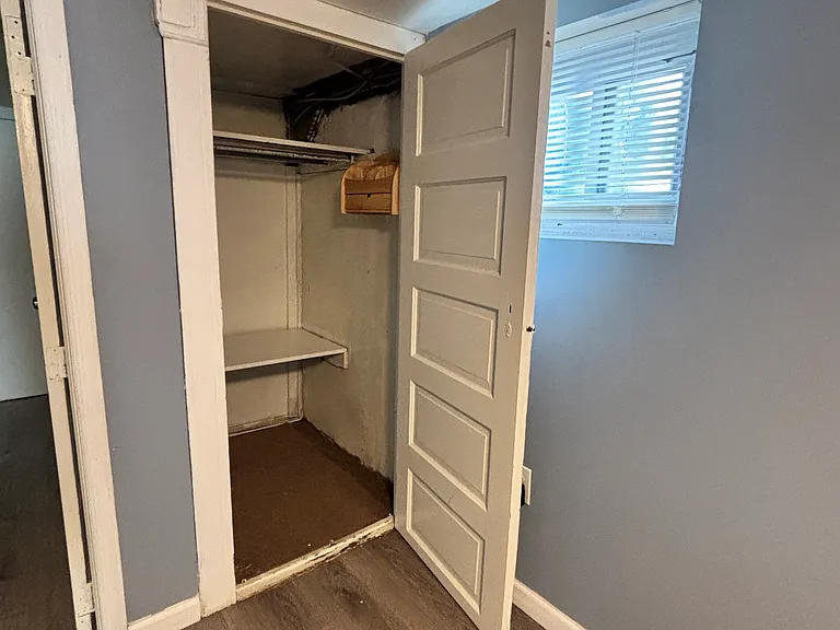 15 Ridgehurst Rd #BASEMENT — Photo 4