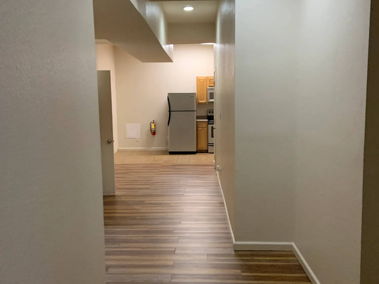 4 bed, 2600 sqft, $2,600 — Photo 3